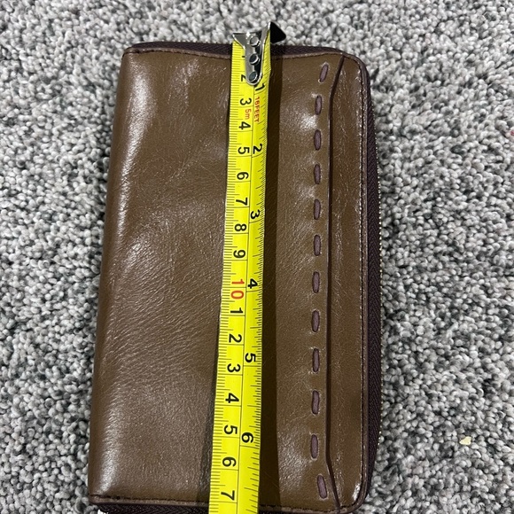 Hobo Leather HONOR Wallet Color MINK Retails For  $118 Mid Size - Picture 6 of 7